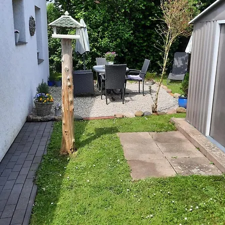 Apartment Cosy House Mit Garten, Hunde Willkommen